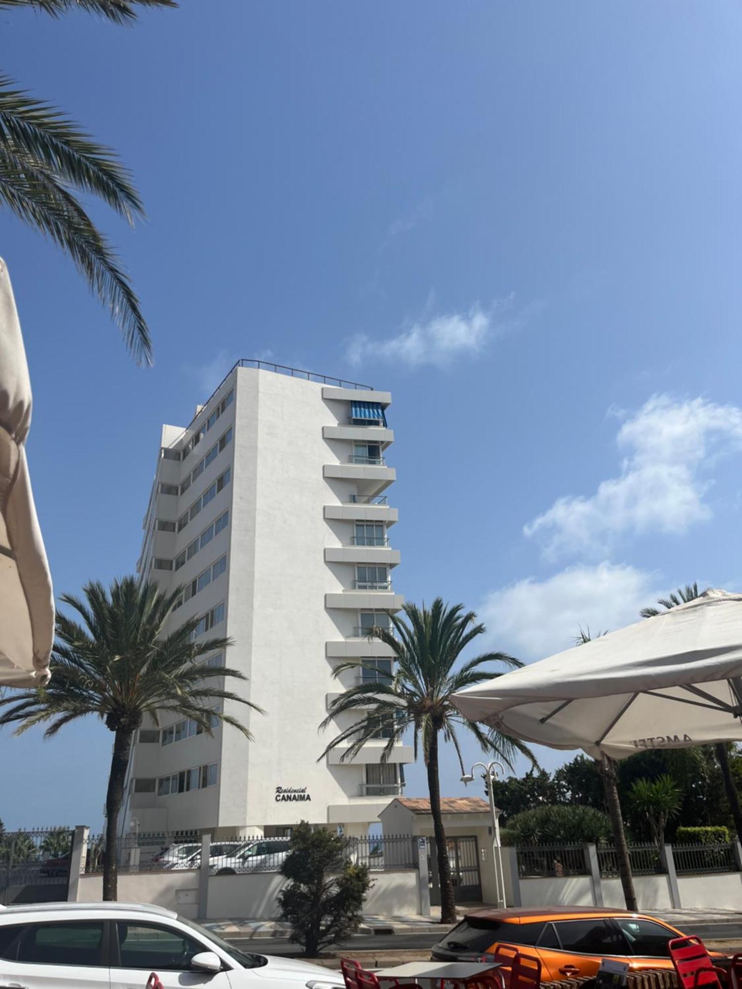 Stunning Apartment 50 Meters From The Sea Benalmádena Eksteriør billede