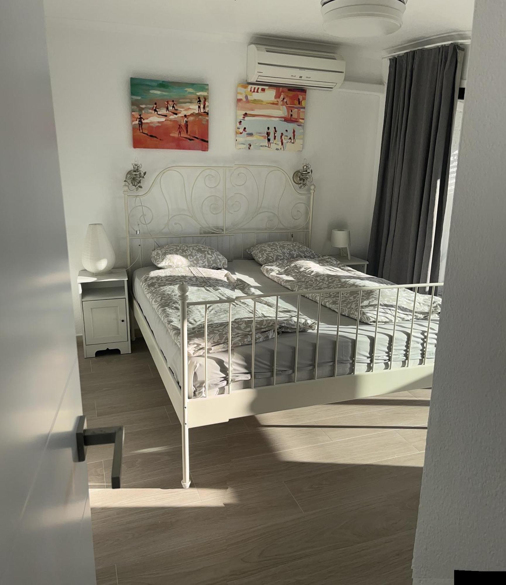 Stunning Apartment 50 Meters From The Sea Benalmádena Eksteriør billede