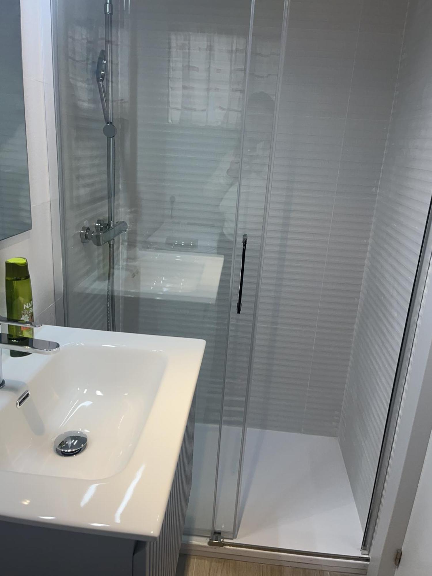 Stunning Apartment 50 Meters From The Sea Benalmádena Eksteriør billede