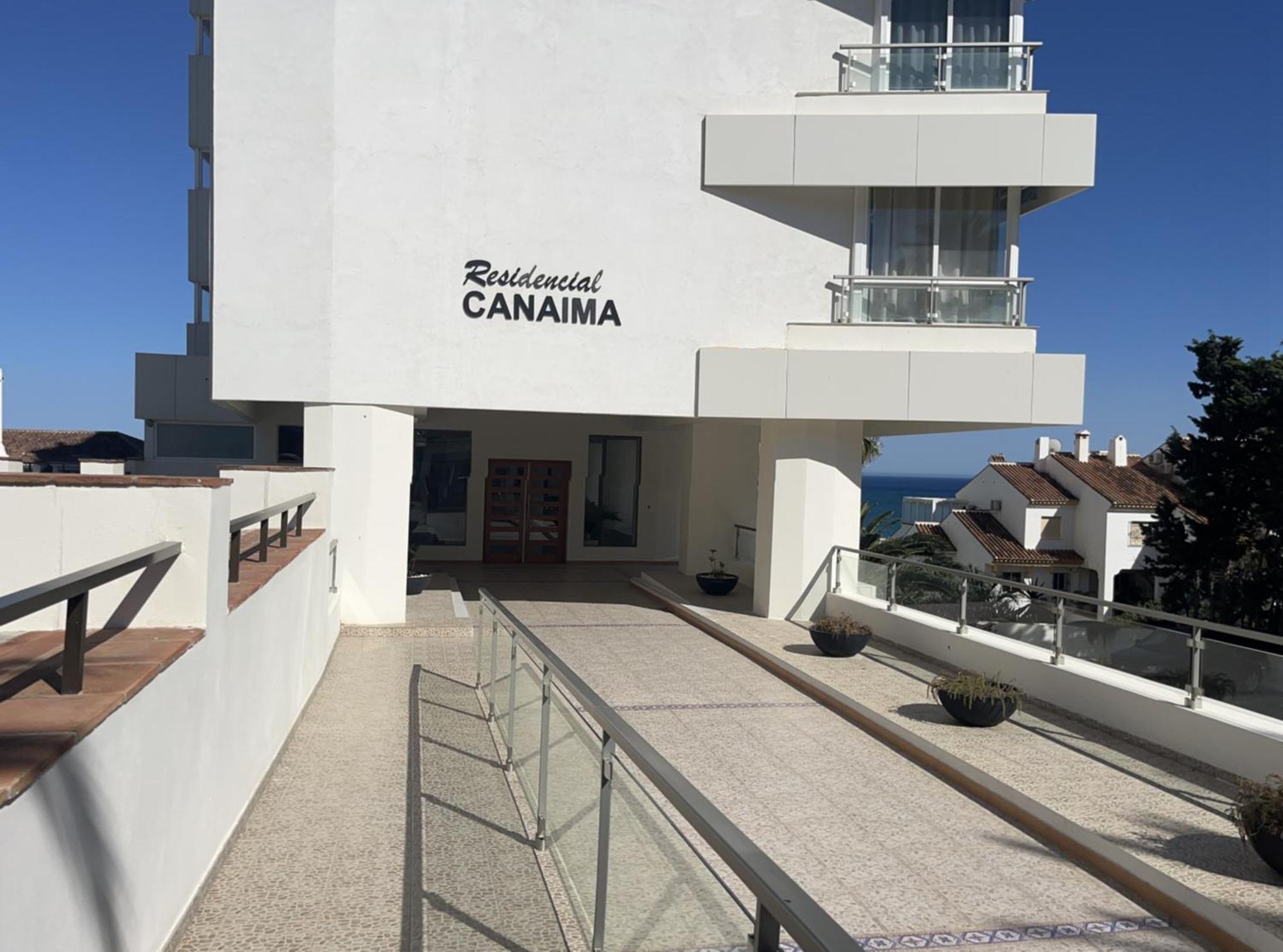 Stunning Apartment 10 Meters From The Beach With Parking Benalmádena Eksteriør billede